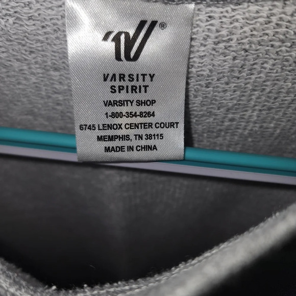 Varsity/UCA Cheer Bundle: Long Sleeve T-Shirt & Pullover - XS - Picture 11 of 11